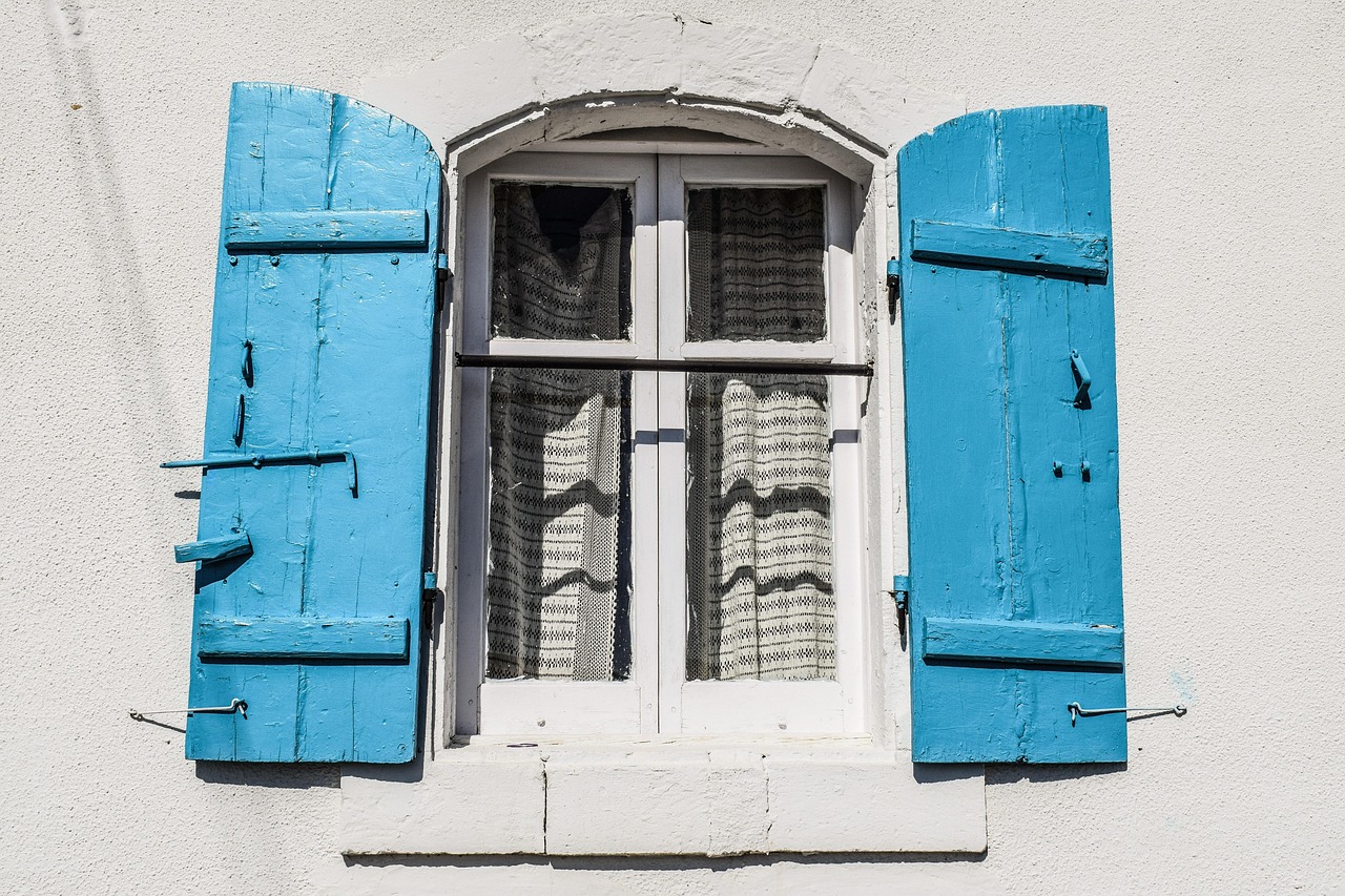 Gepflegtes Einfamilienhaus mit neuen Fenstern und schöner Fassade